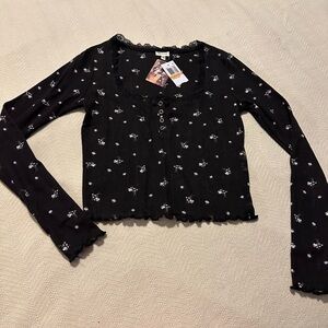 Womens/Juniors size S Henley ribbed floral 🌺 top